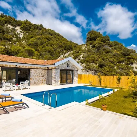 Holiday home Exceptional With Private Pool And Jacuzzi In Kas, Antalya *